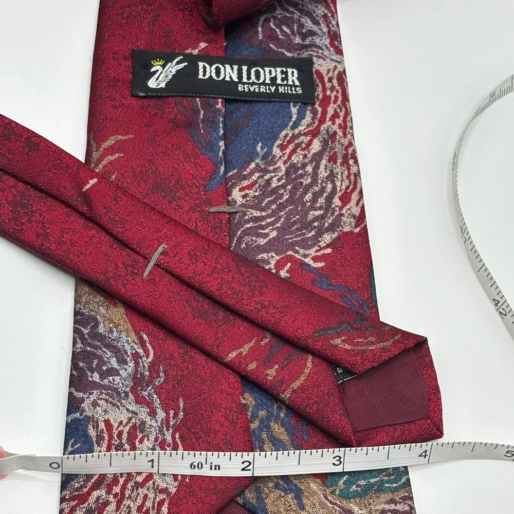 Vintage Tie Don Loper Burgundy Polyester Abstract Jacquard Made in USA 3.75x58